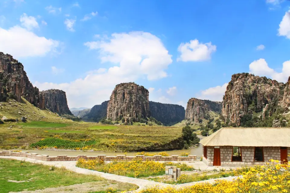Tres Cañones de Suykutambo